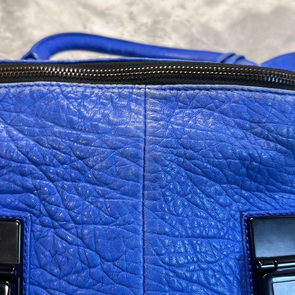 VINCE CAMUTO // Sloan crossbody zip top large handle tote bag “Ultraviolet” blue - Picture 6 of 12